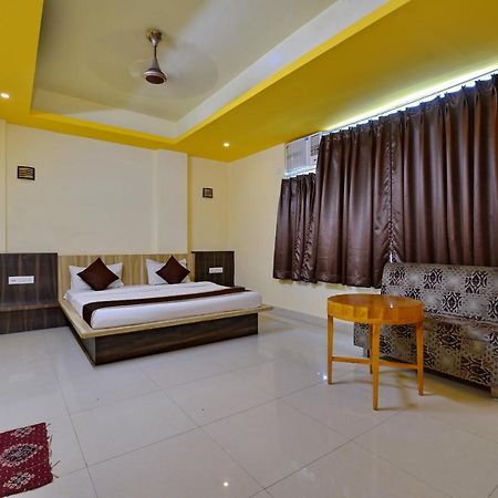 Oyo 2061 Hotel New Holiday Inn 阿杰梅尔 外观 照片