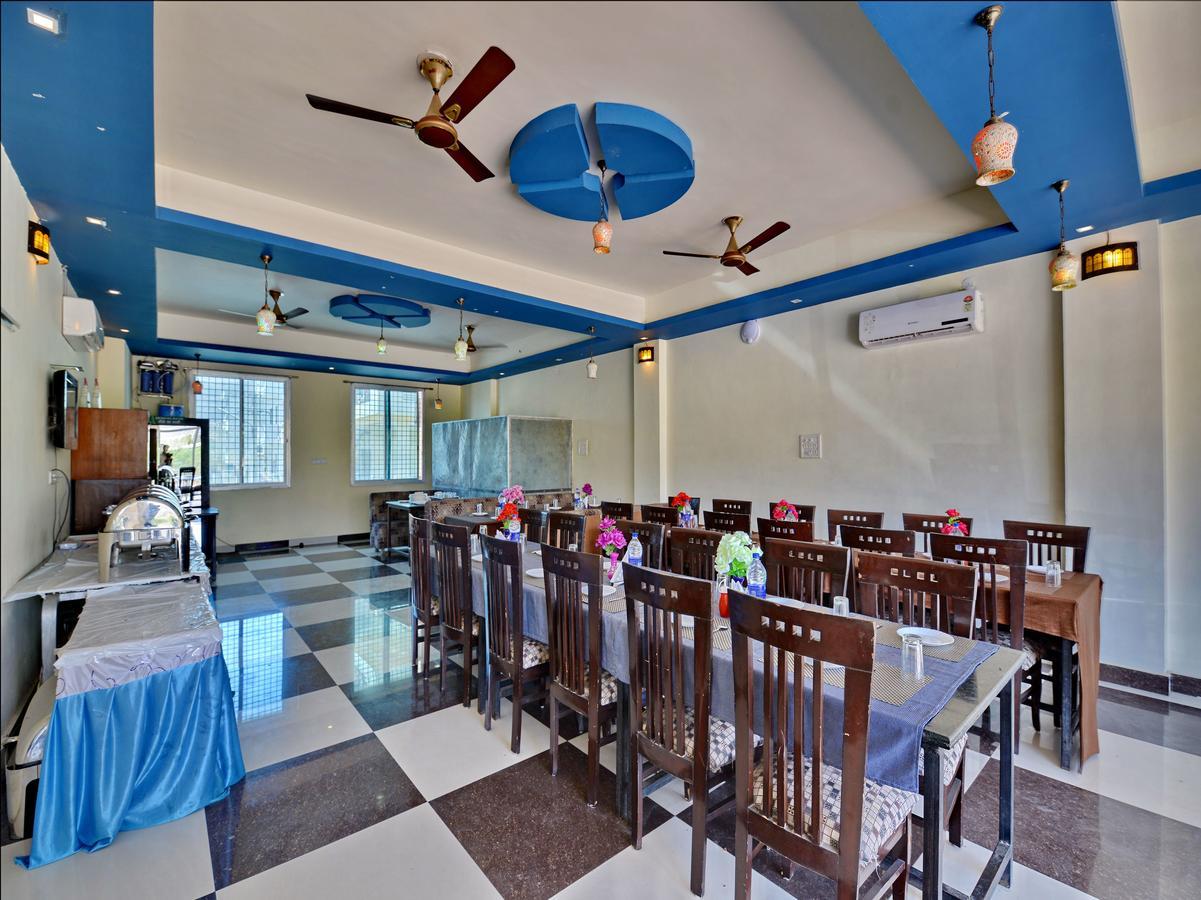 Oyo 2061 Hotel New Holiday Inn 阿杰梅尔 外观 照片