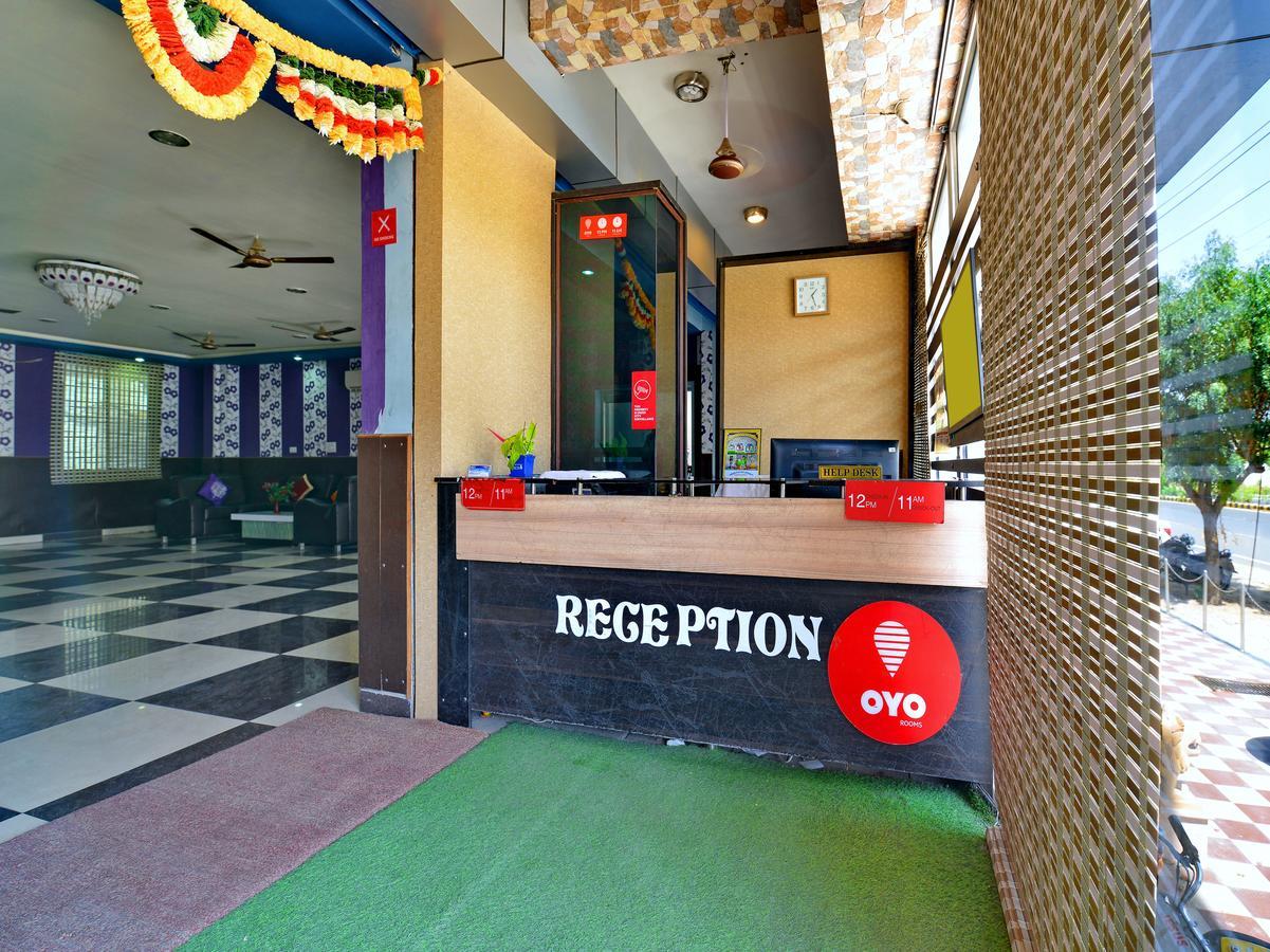 Oyo 2061 Hotel New Holiday Inn 阿杰梅尔 外观 照片