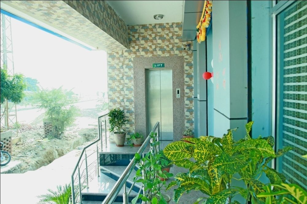 Oyo 2061 Hotel New Holiday Inn 阿杰梅尔 外观 照片