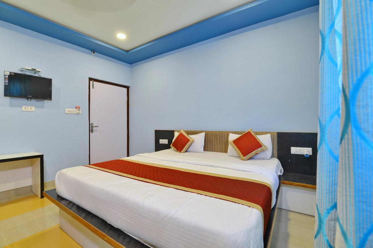 Oyo 2061 Hotel New Holiday Inn 阿杰梅尔 外观 照片